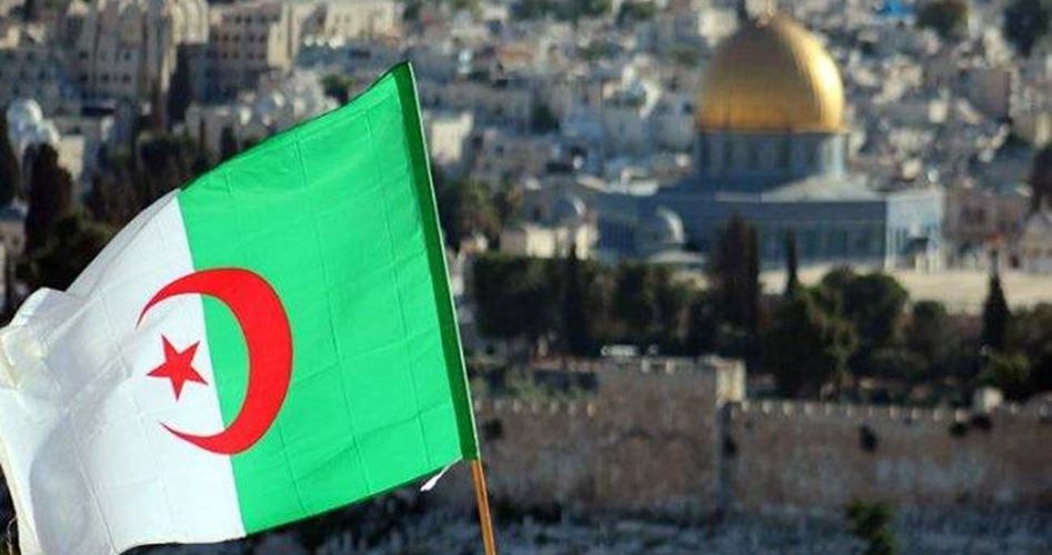 الجزائر شقيقة فلسطين