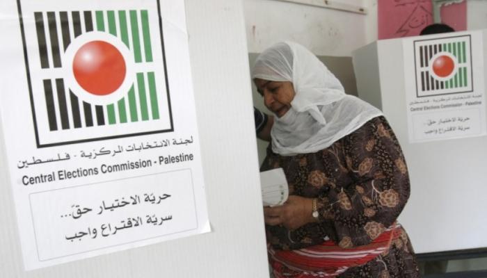 الديمقراطية أولاً