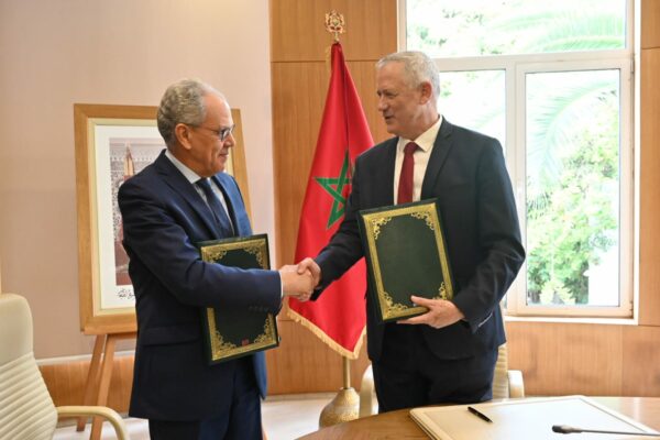 توقيع اتفاق أمني وبيع صفقات سلاح بين المغرب وإسرائيل