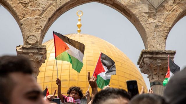 ماذا يريد المجتمع الدولي من الفلسطينيين أكثر؟