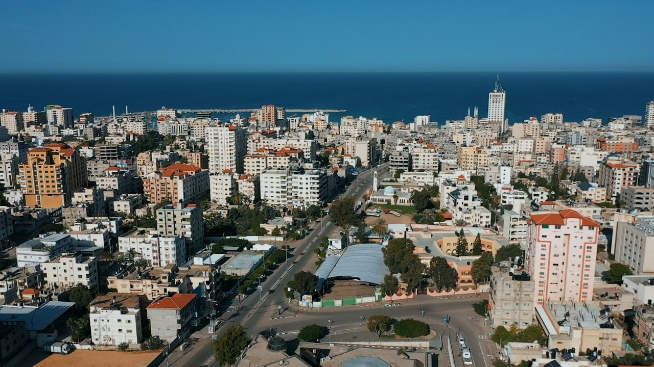 صورتان من غـزة